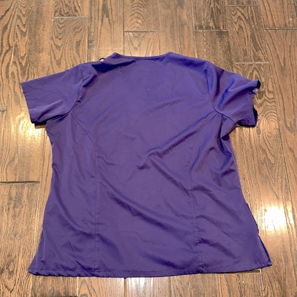 Mini Marilyn by Medichic purple nurses Scrub Top size 2X - Picture 4 of 4